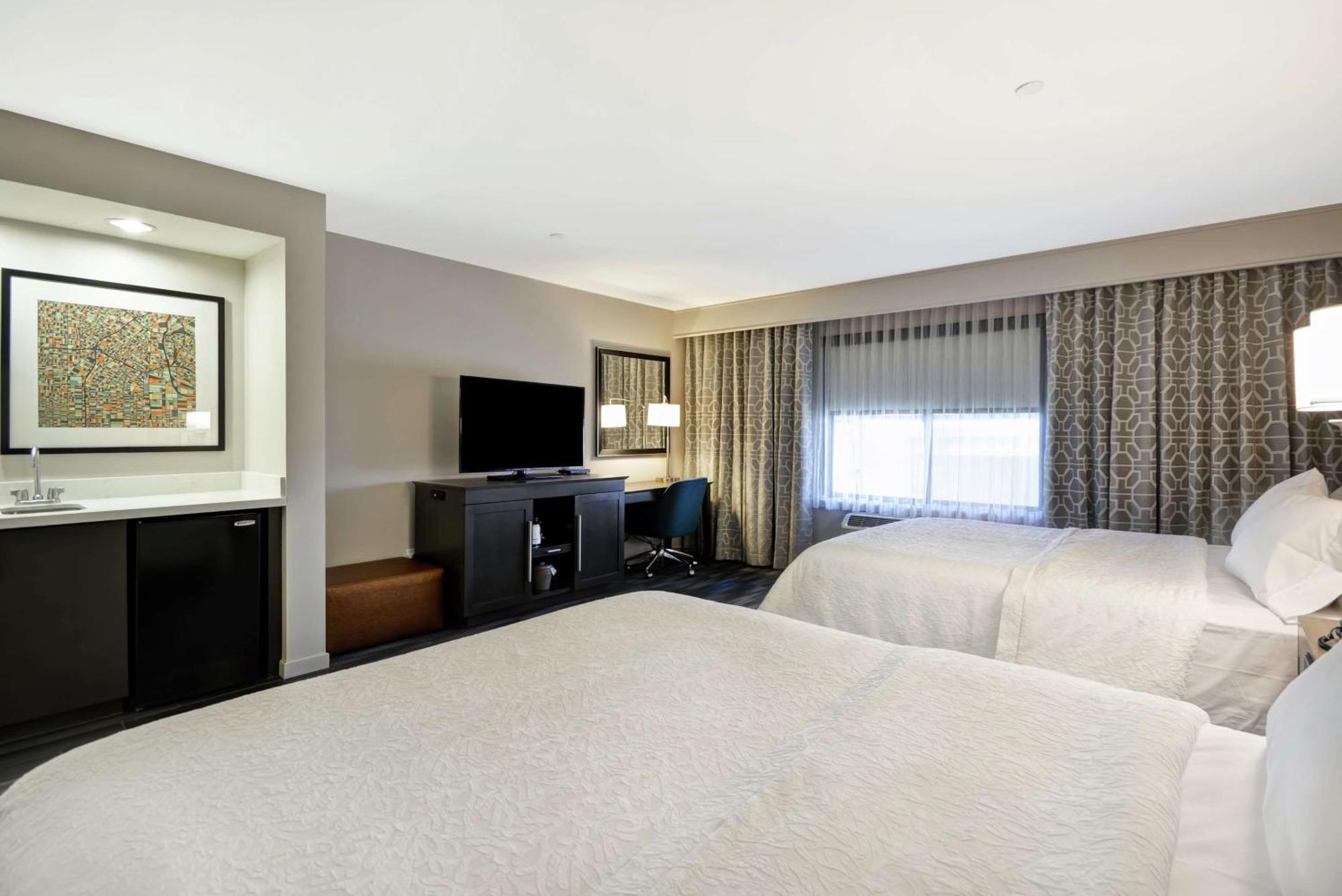 Hampton Inn & Suites Los Angeles Burbank Airport Extérieur photo