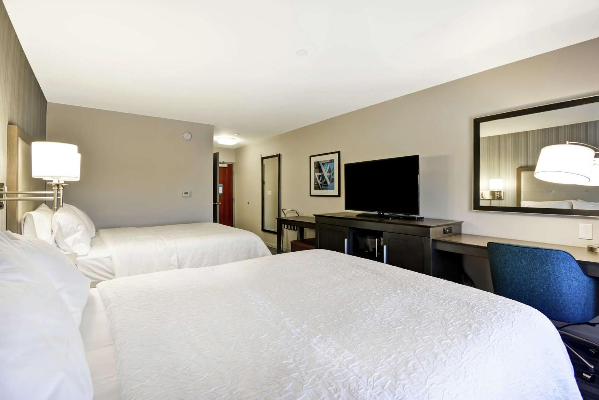 Hampton Inn & Suites Los Angeles Burbank Airport Extérieur photo