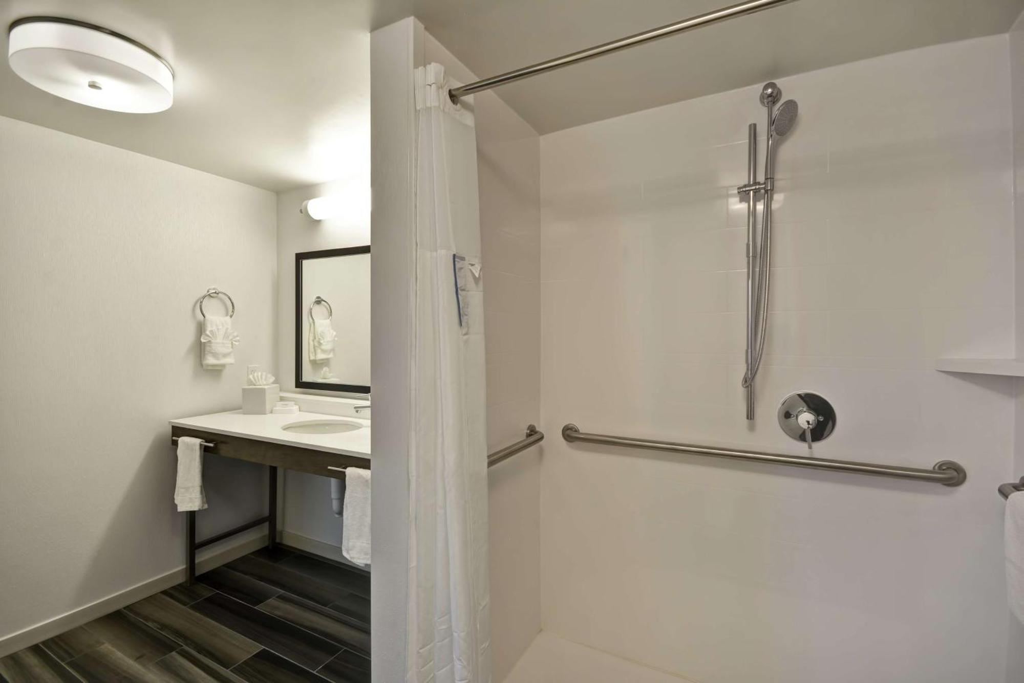 Hampton Inn & Suites Los Angeles Burbank Airport Extérieur photo