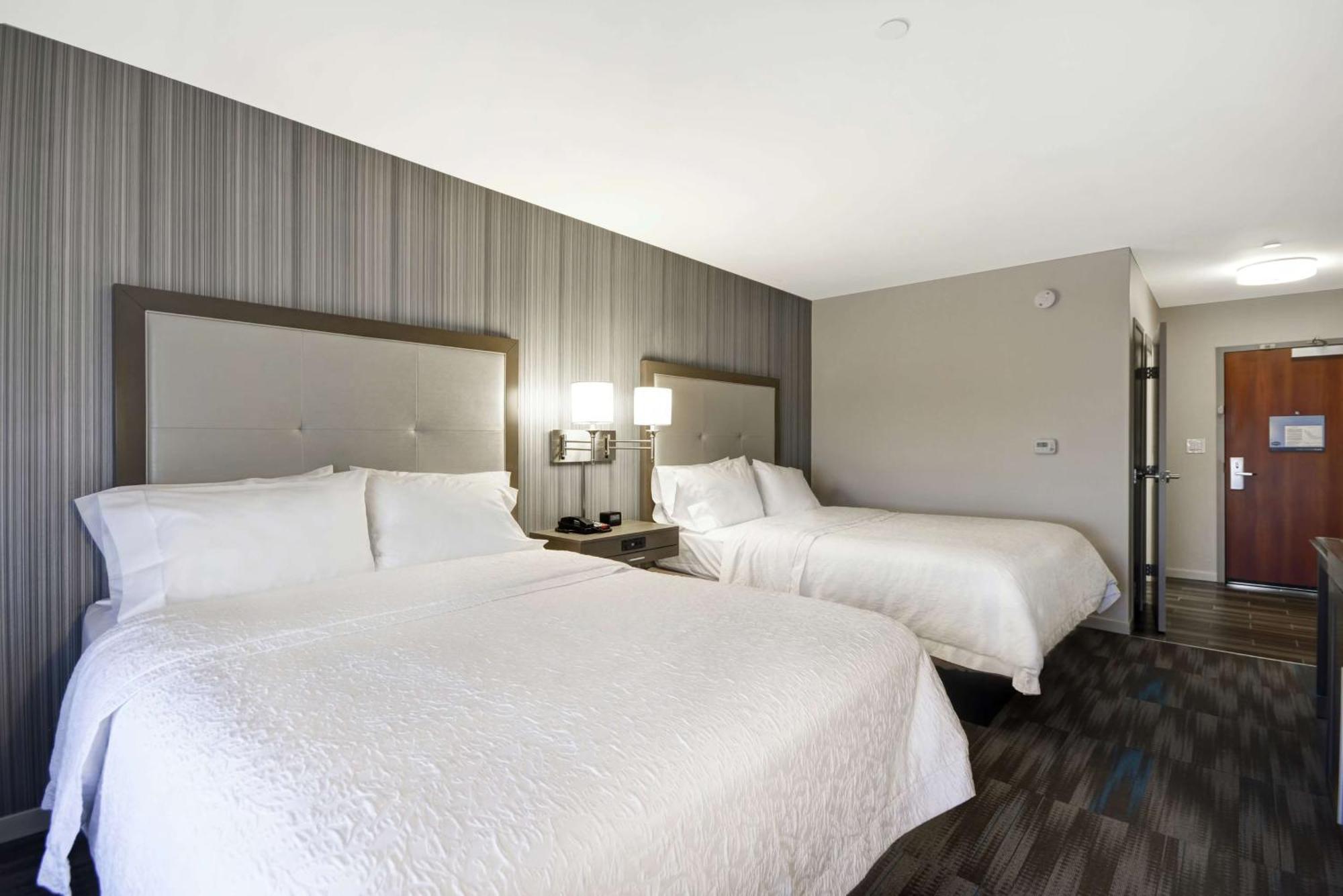 Hampton Inn & Suites Los Angeles Burbank Airport Extérieur photo