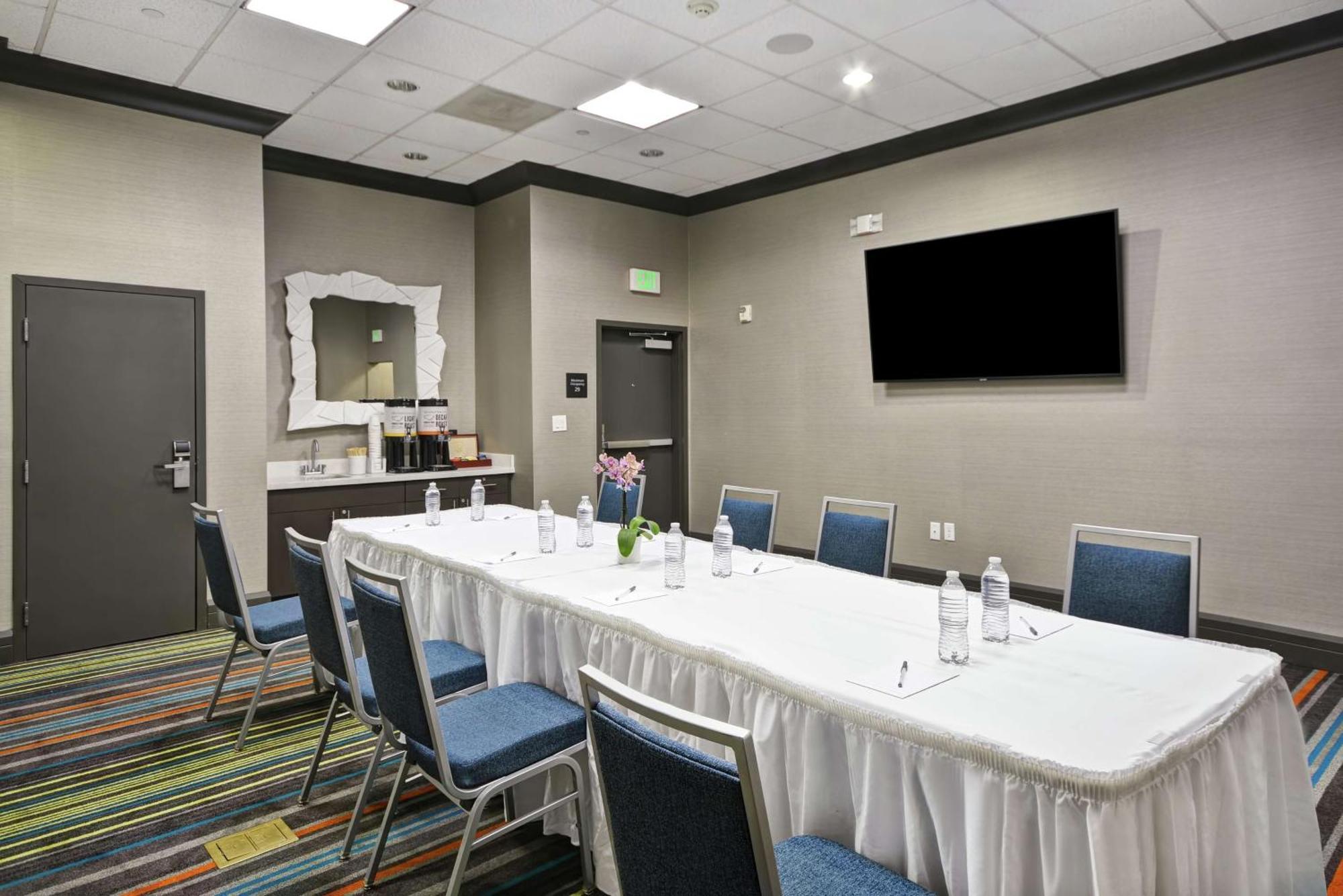 Hampton Inn & Suites Los Angeles Burbank Airport Extérieur photo