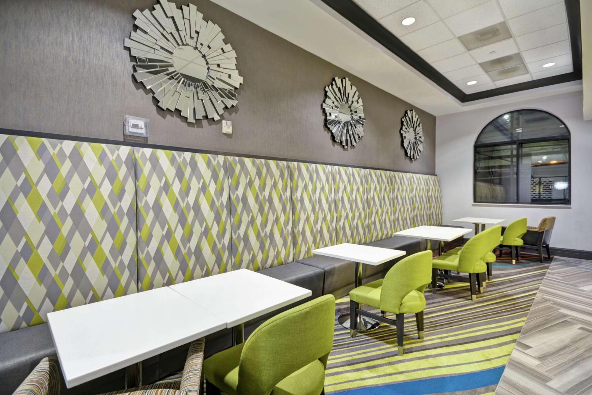 Hampton Inn & Suites Los Angeles Burbank Airport Extérieur photo