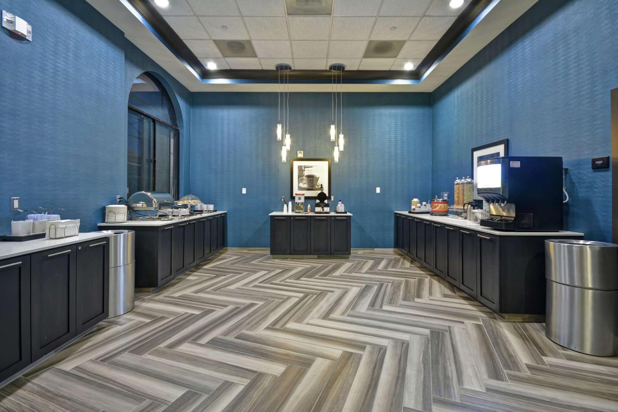 Hampton Inn & Suites Los Angeles Burbank Airport Extérieur photo