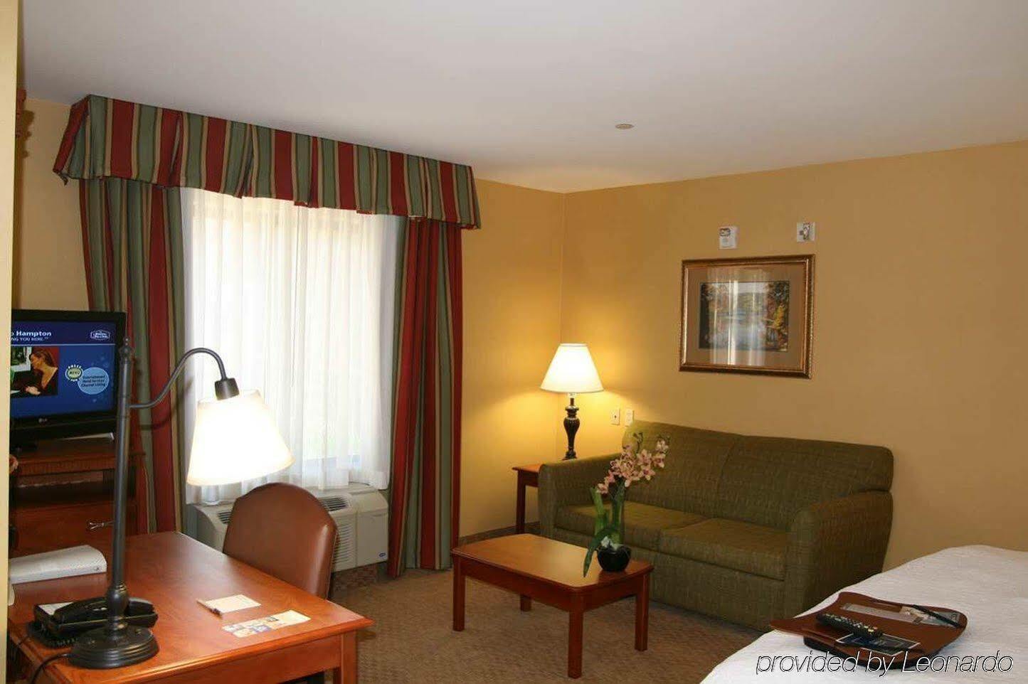 Hampton Inn & Suites Los Angeles Burbank Airport Extérieur photo